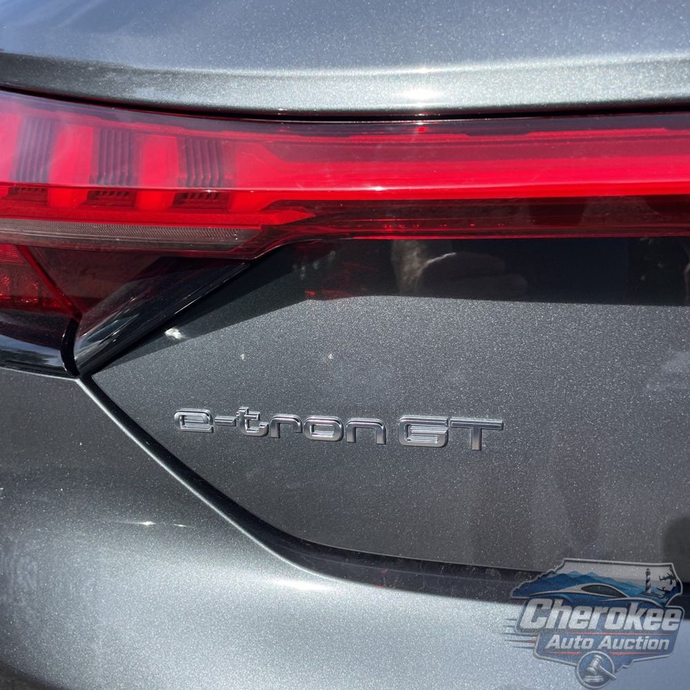 2023 Audi e-tron GT Premium Plus
