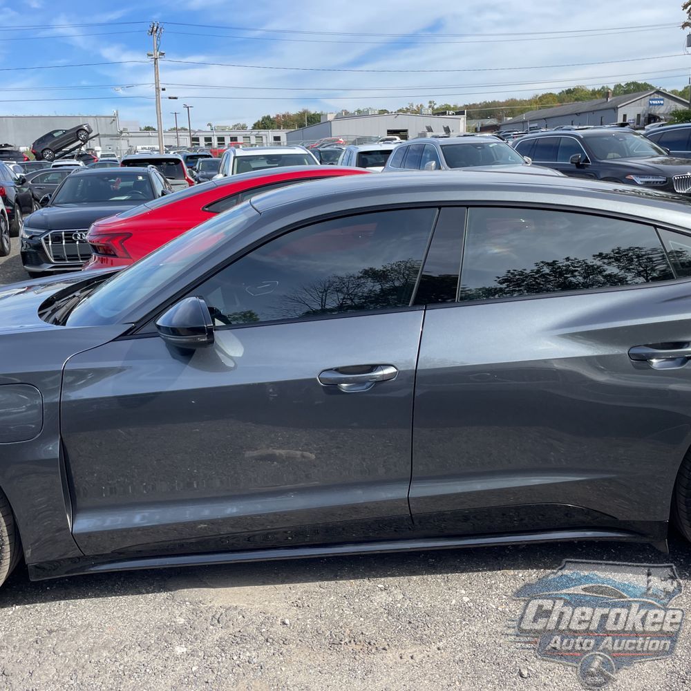 2023 Audi e-tron GT Premium Plus