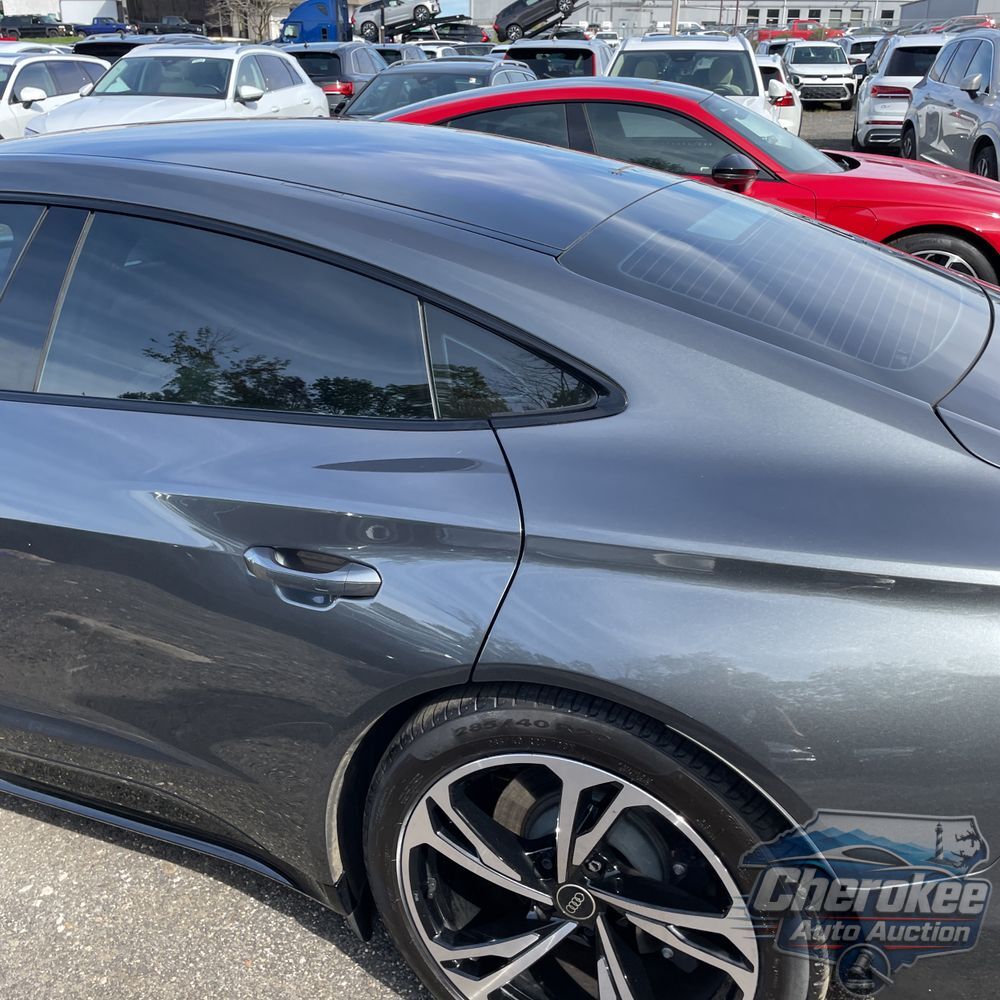 2023 Audi e-tron GT Premium Plus