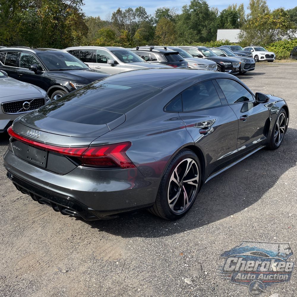 2023 Audi e-tron GT Premium Plus
