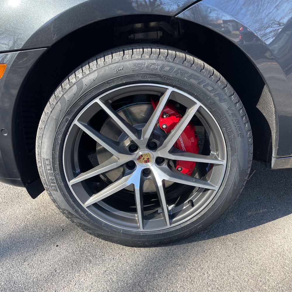 2023 Porsche Macan S