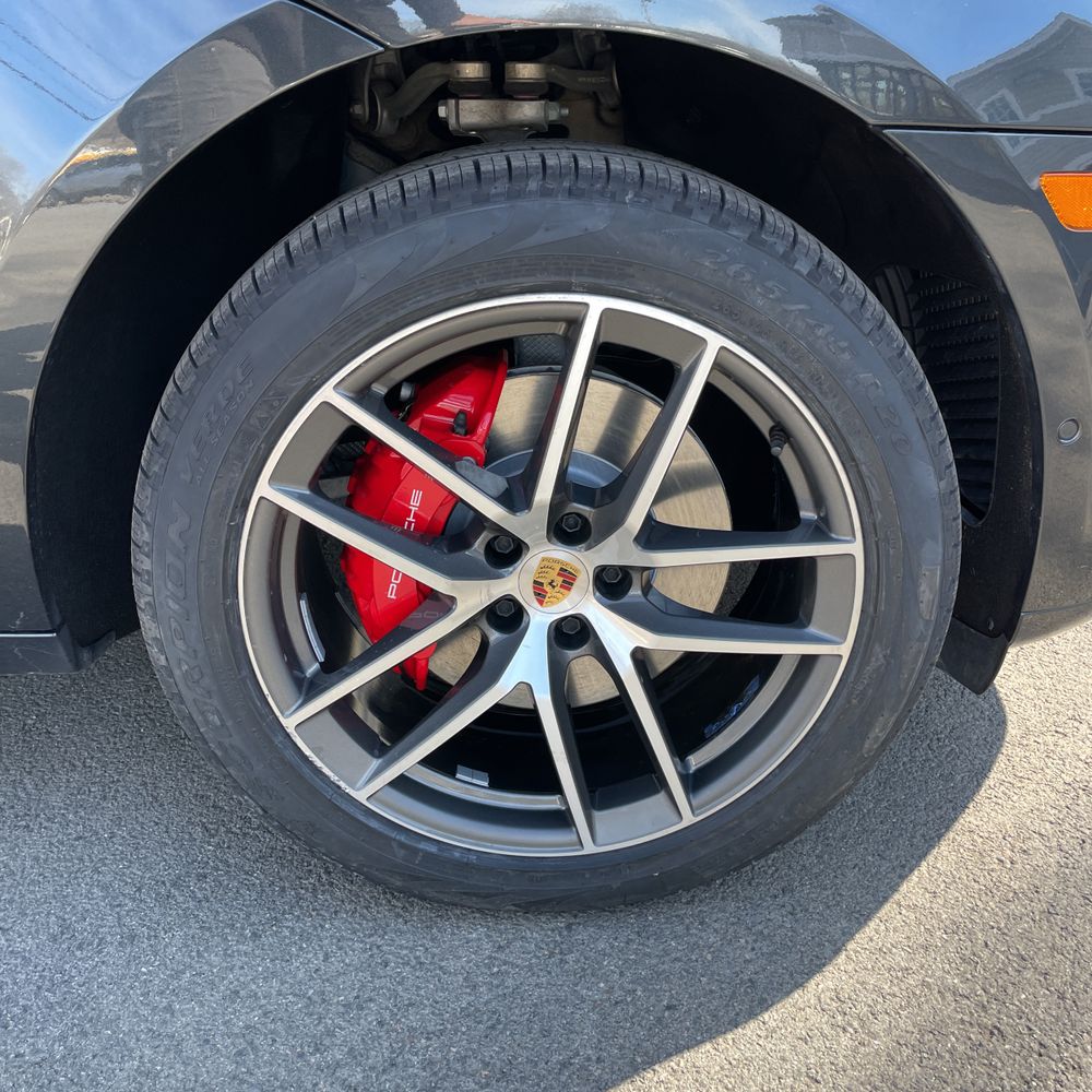 2023 Porsche Macan S
