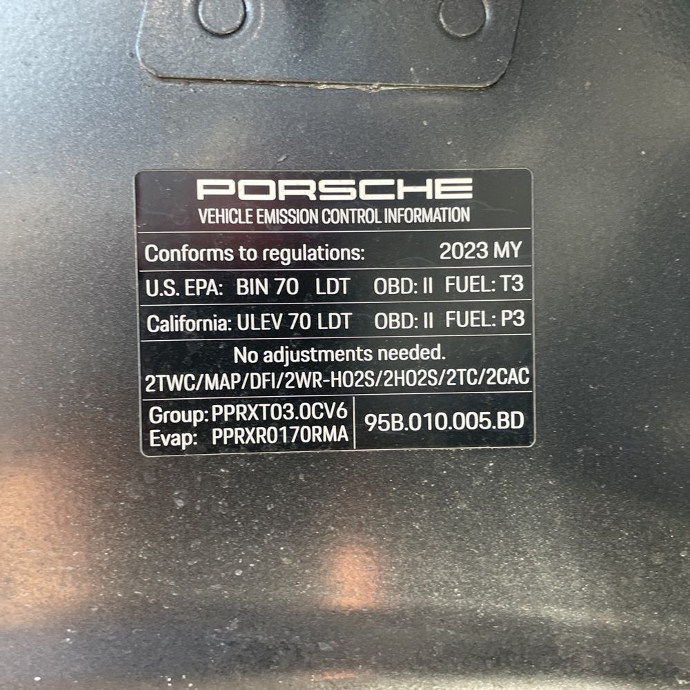 2023 Porsche Macan S