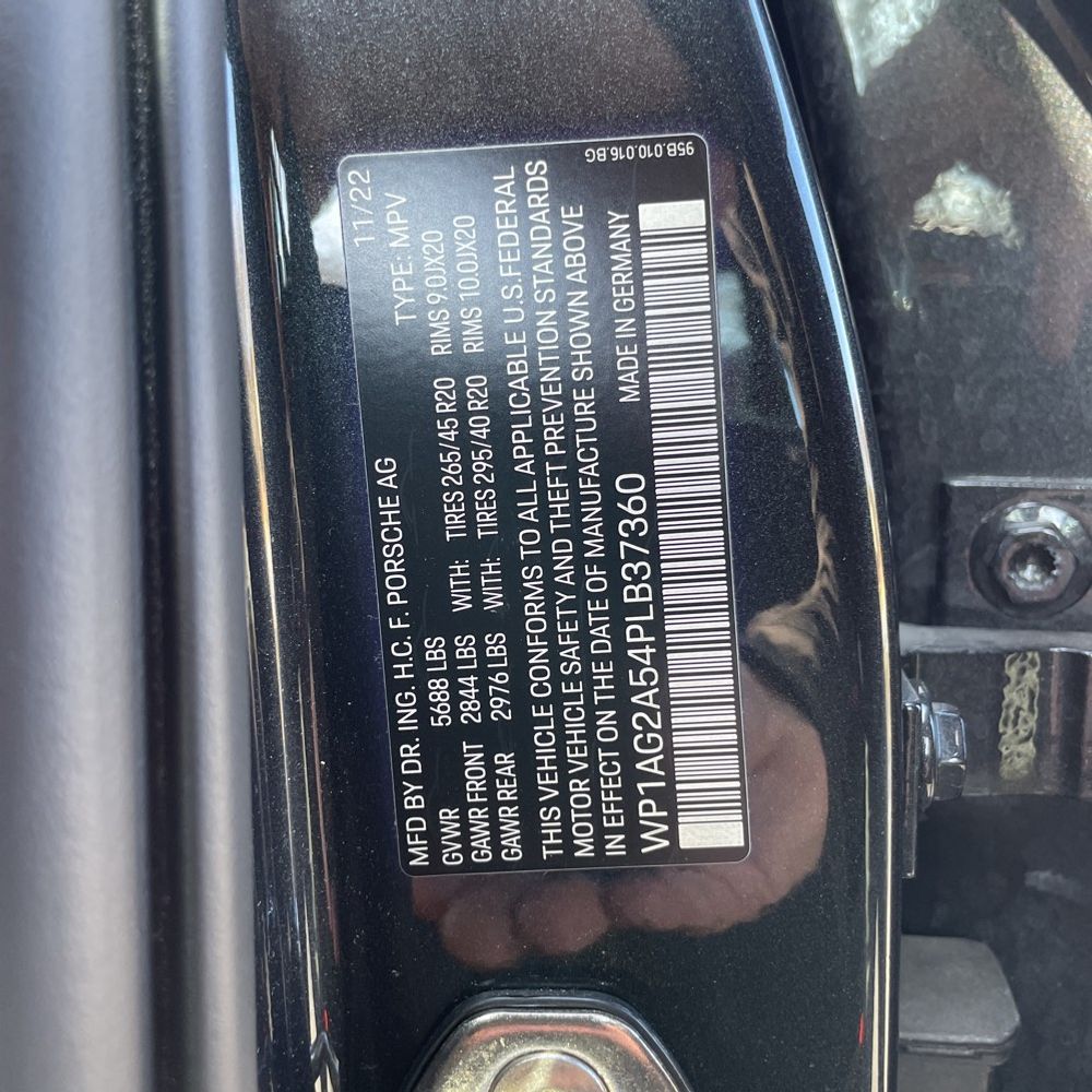2023 Porsche Macan S
