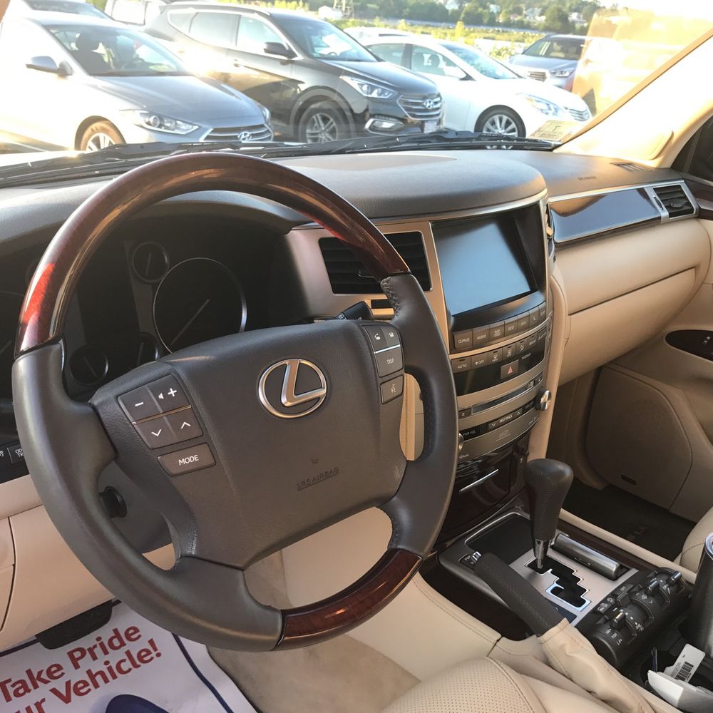 2013 Lexus LX 570