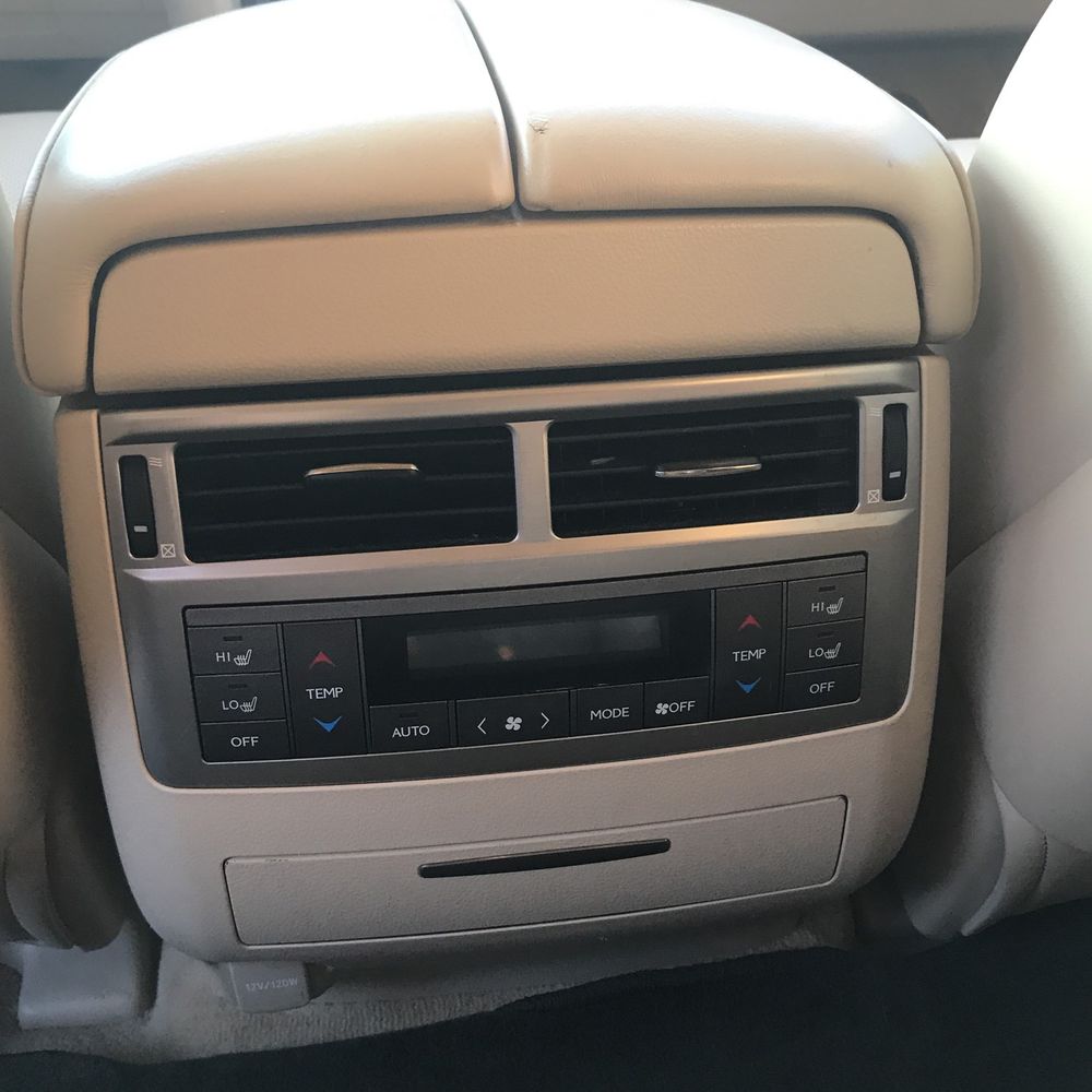 2013 Lexus LX 570