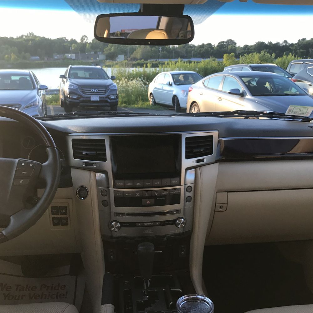 2013 Lexus LX 570
