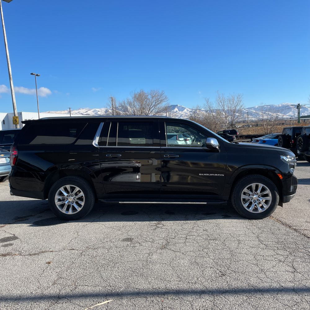 2023 Chevrolet Suburban Premier