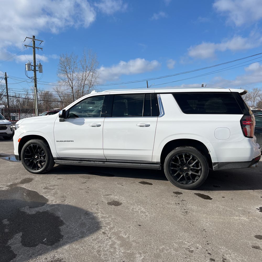 2023 Chevrolet Suburban Premier