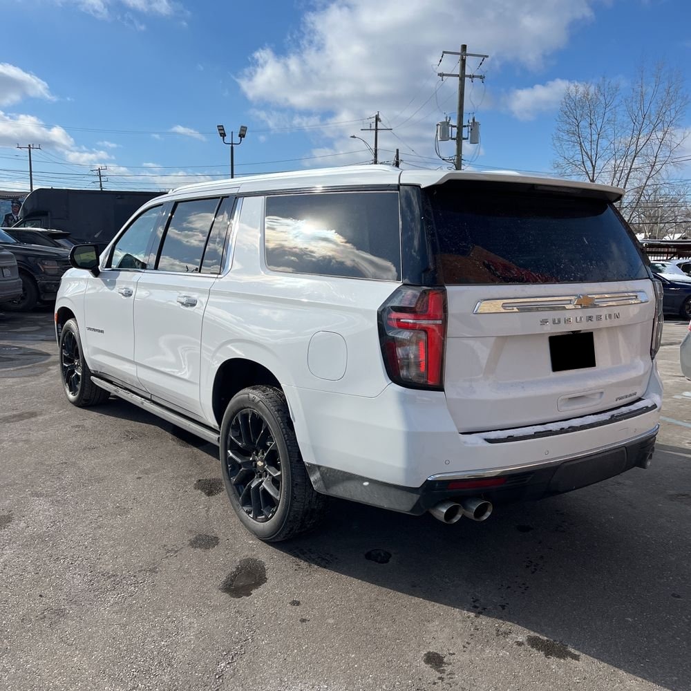 2023 Chevrolet Suburban Premier