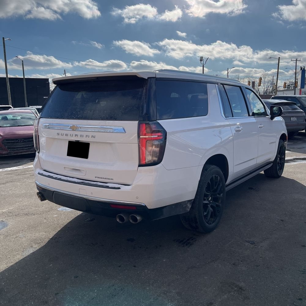 2023 Chevrolet Suburban Premier