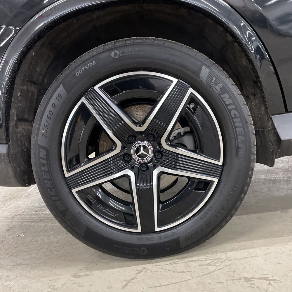 2026 Mercedes-Benz GLC 300
