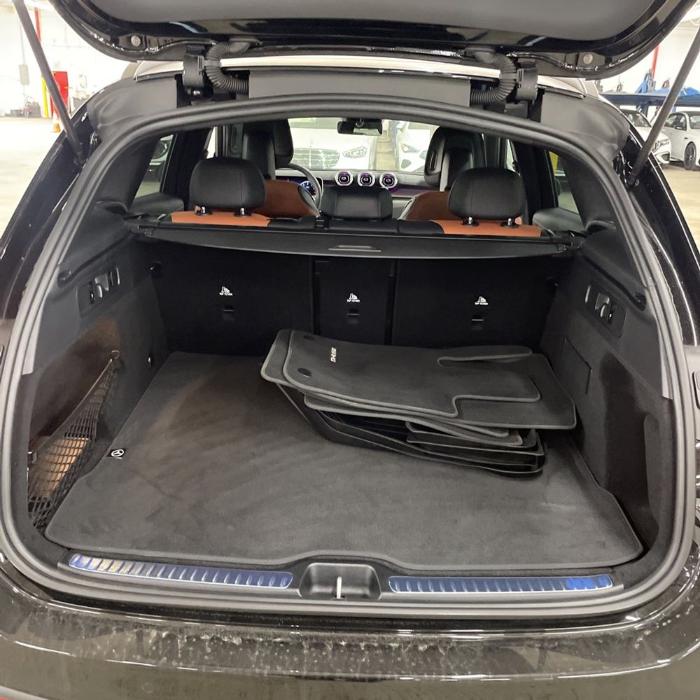 2026 Mercedes-Benz GLC 300