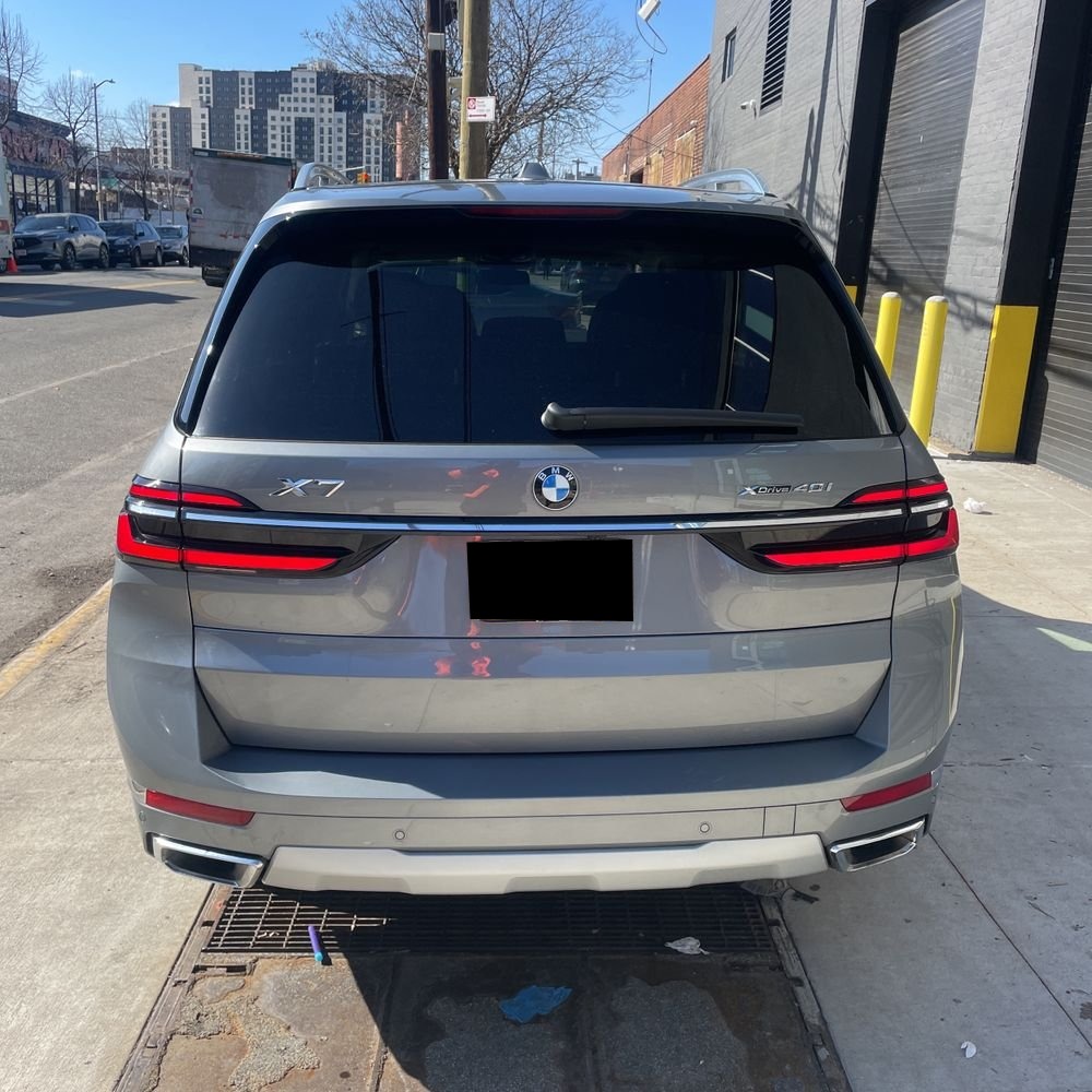 2025 BMW X7 XDrive40i