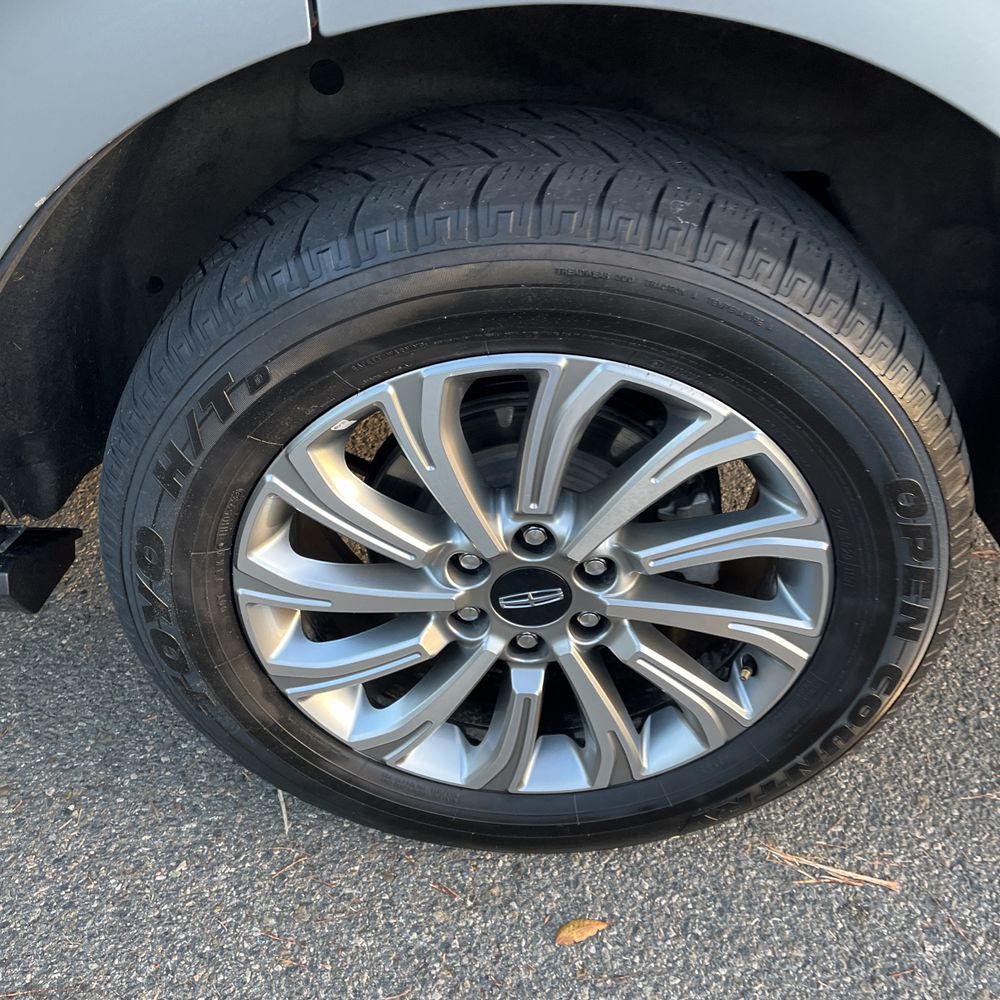 2023 Lincoln Navigator Standard