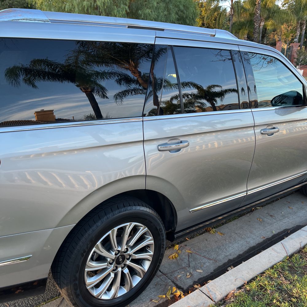 2023 Lincoln Navigator Standard
