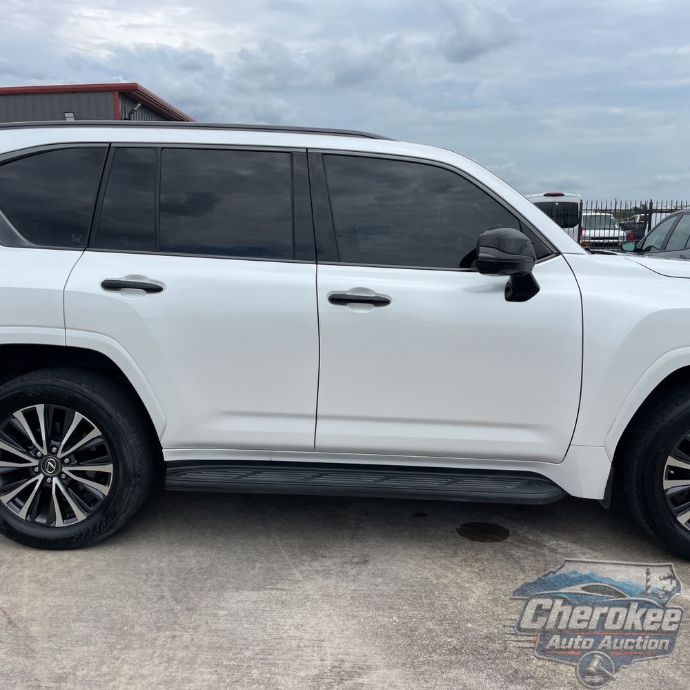 2022 Lexus LX 600 Premium