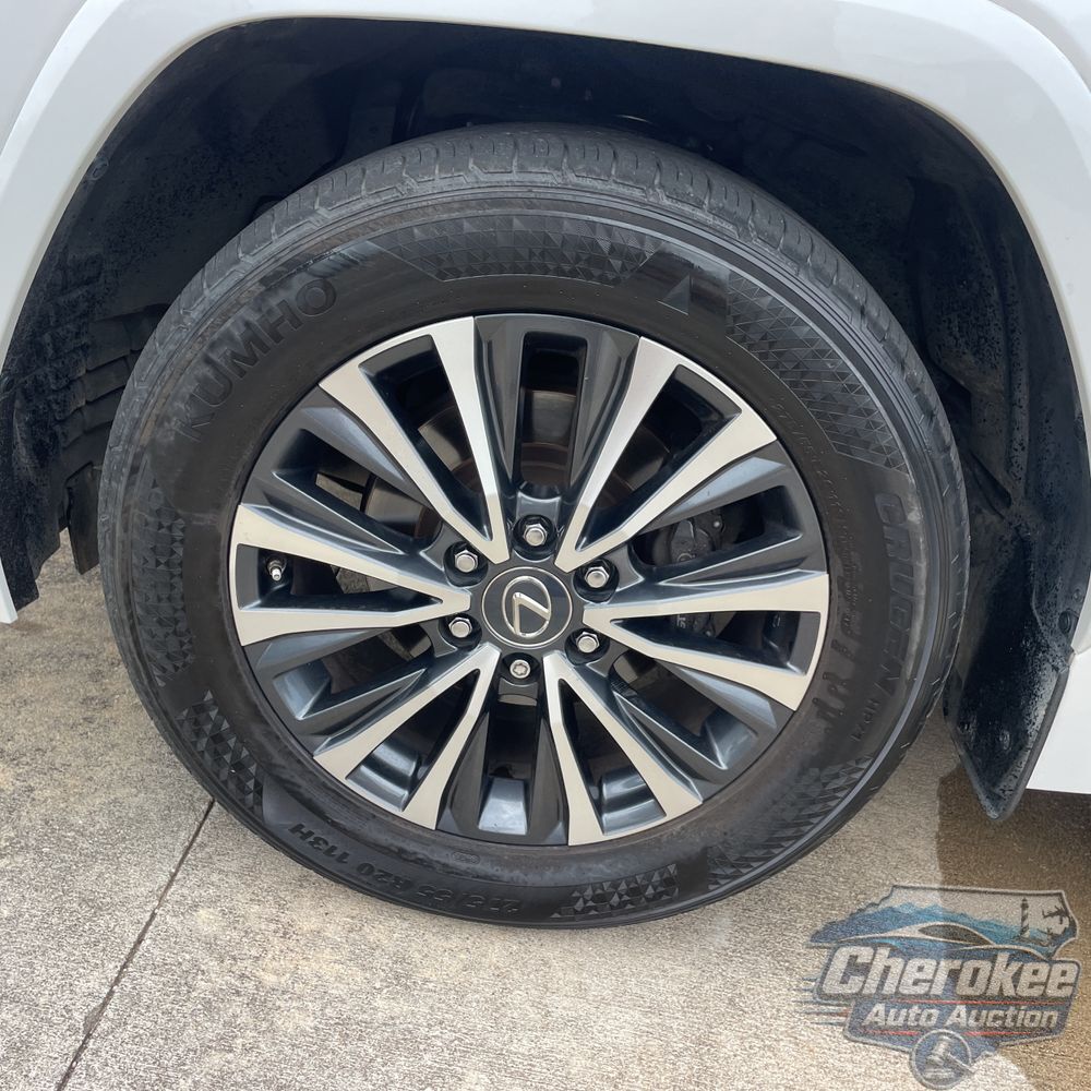 2022 Lexus LX 600 Premium