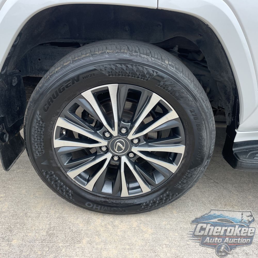 2022 Lexus LX 600 Premium