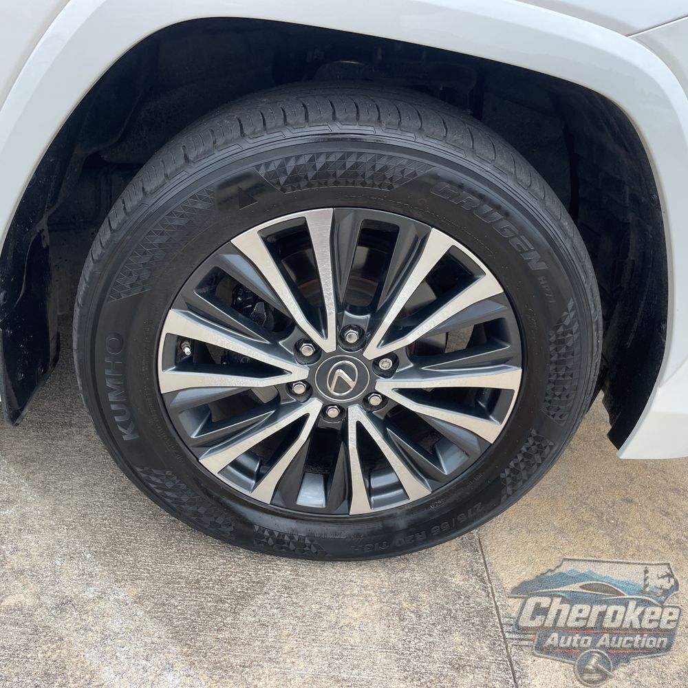 2022 Lexus LX 600 Premium