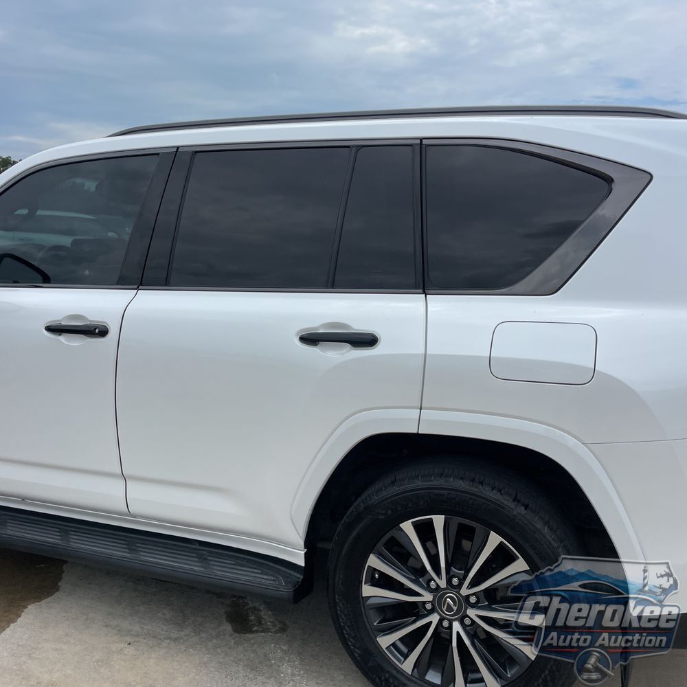 2022 Lexus LX 600 Premium