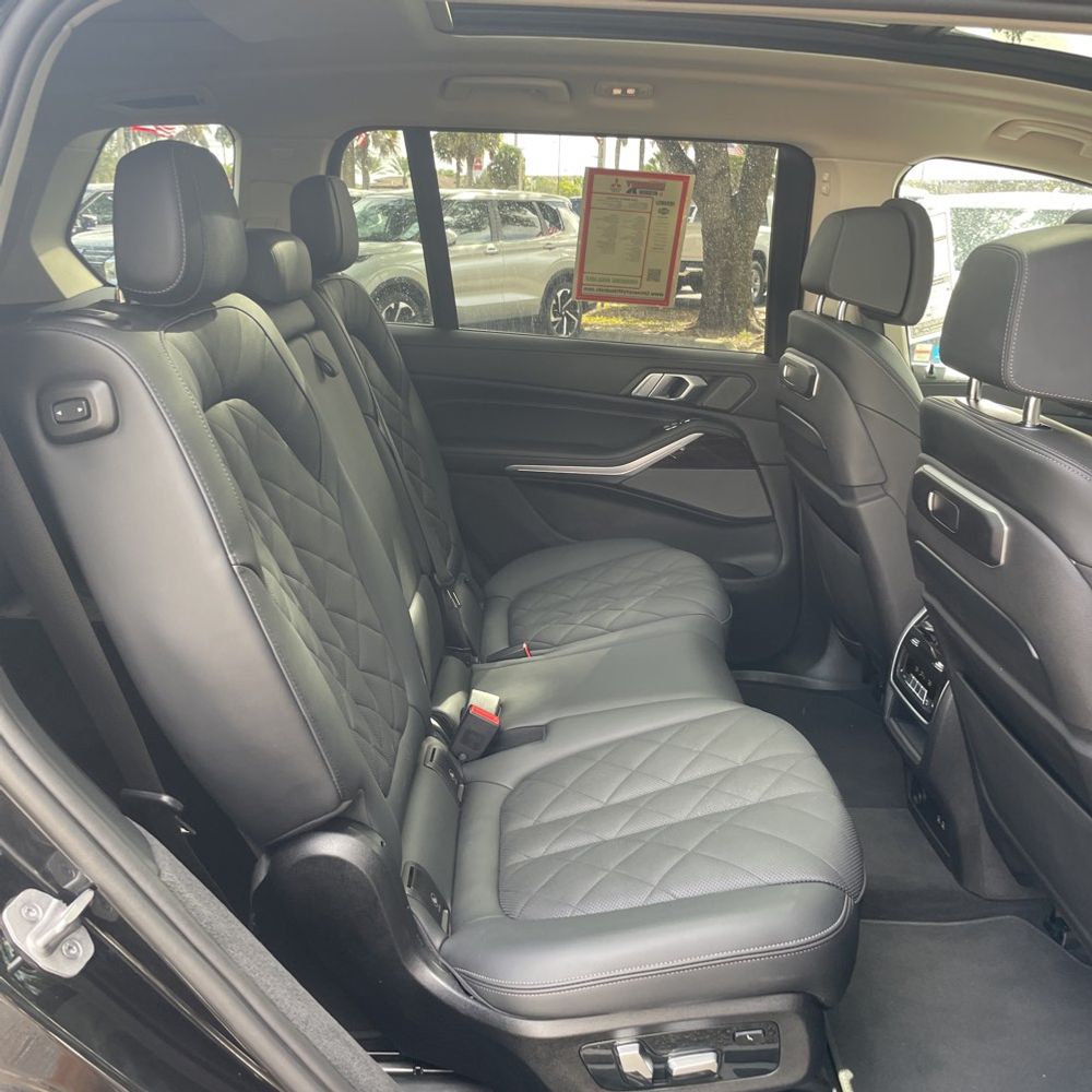 2024 BMW X7 XDrive40i