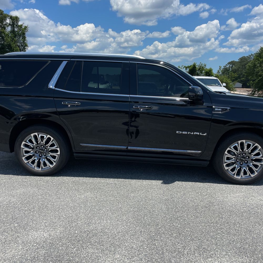 2023 GMC Yukon Denali Ultimate
