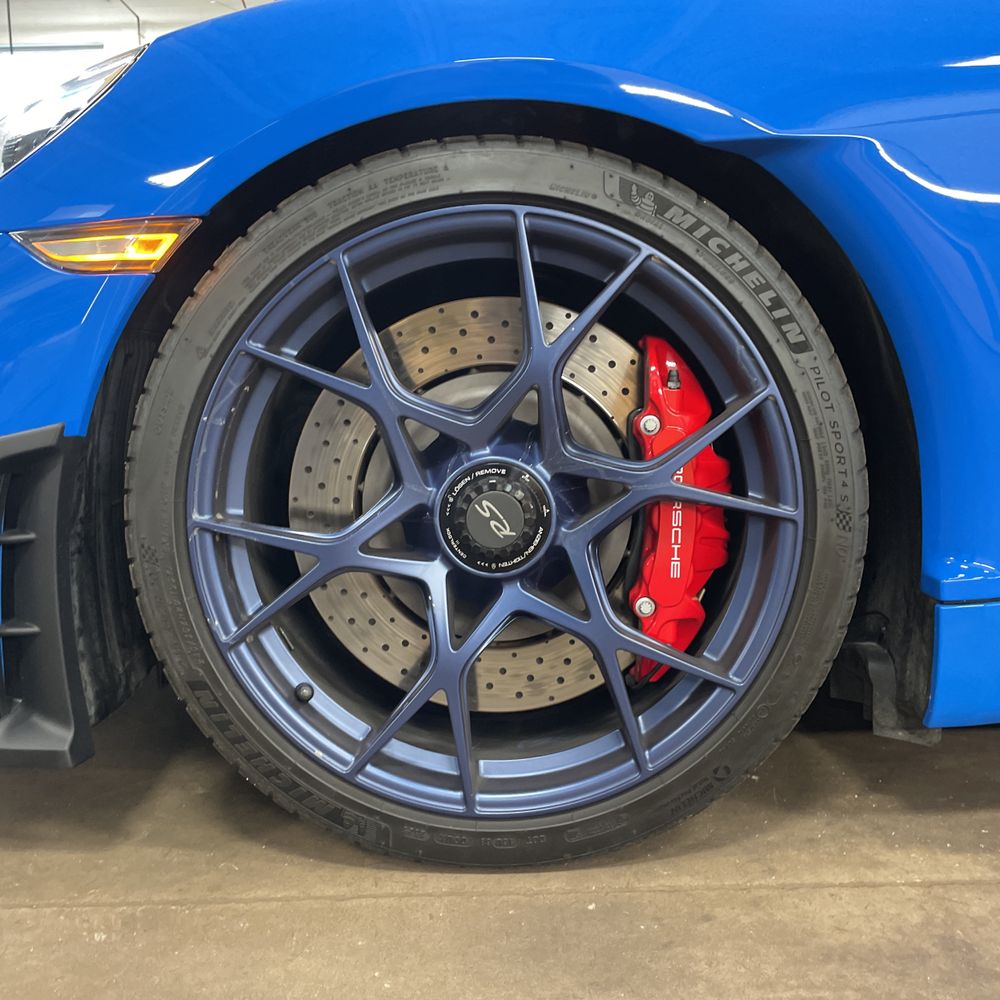 2024 Porsche 718 Cayman GT4 RS