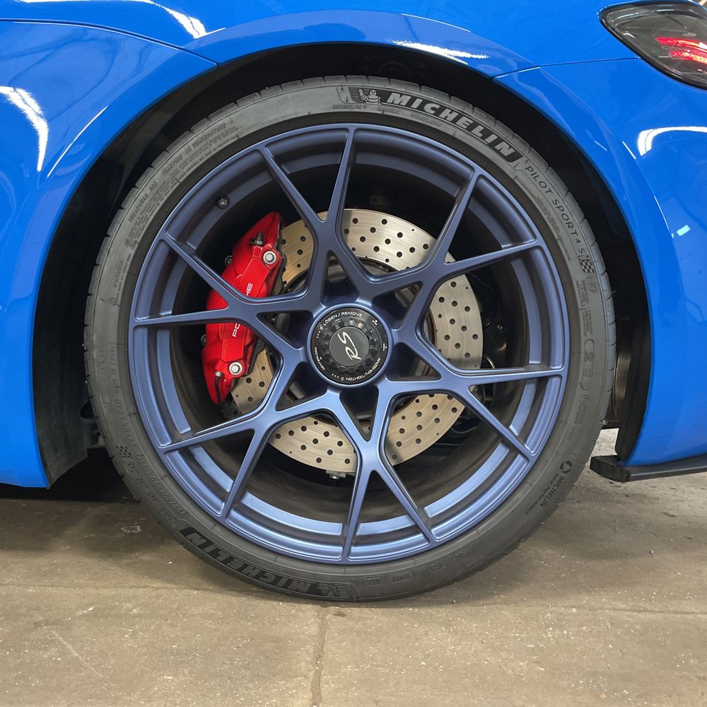 2024 Porsche 718 Cayman GT4 RS