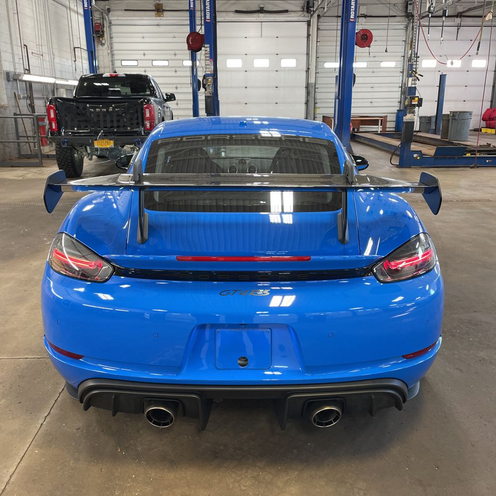 2024 Porsche 718 Cayman GT4 RS