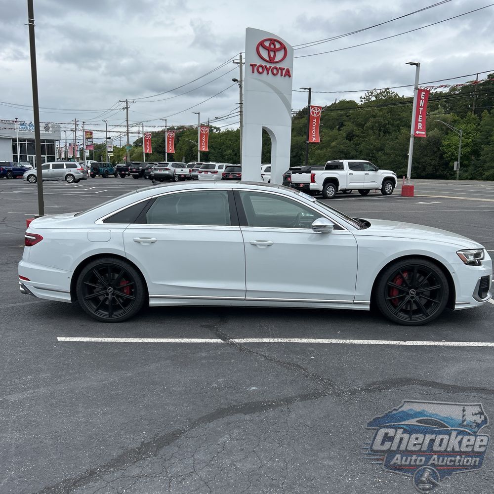 2023 Audi S8