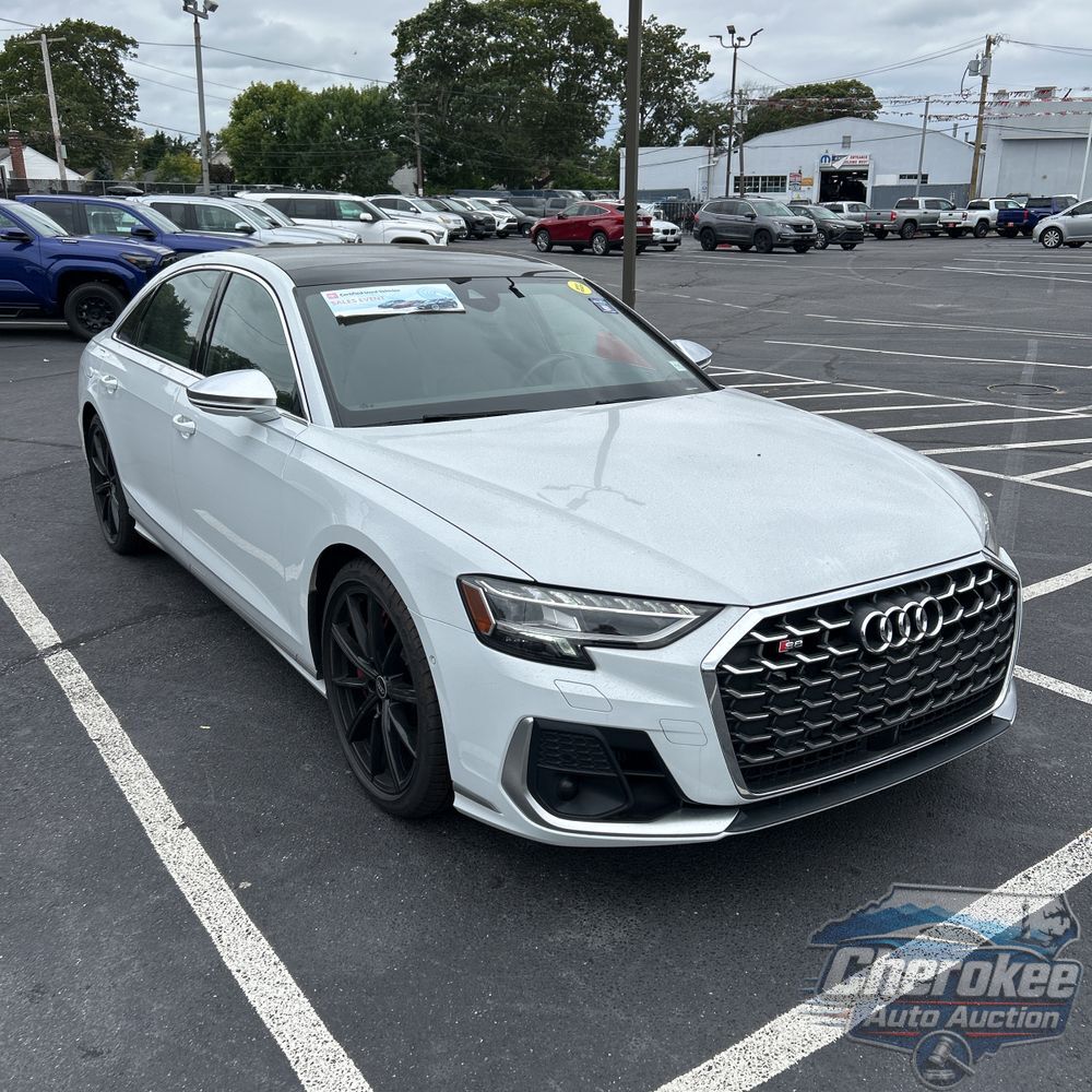 2023 Audi S8