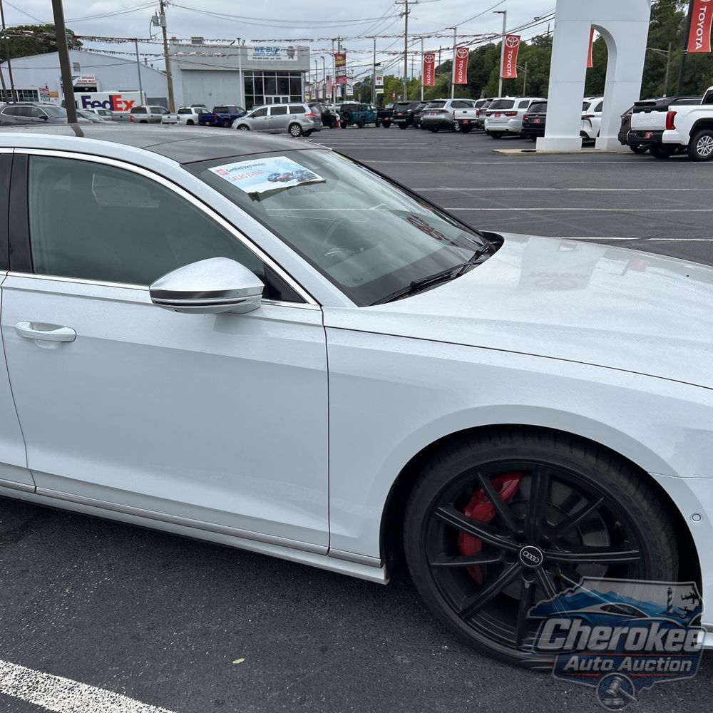 2023 Audi S8