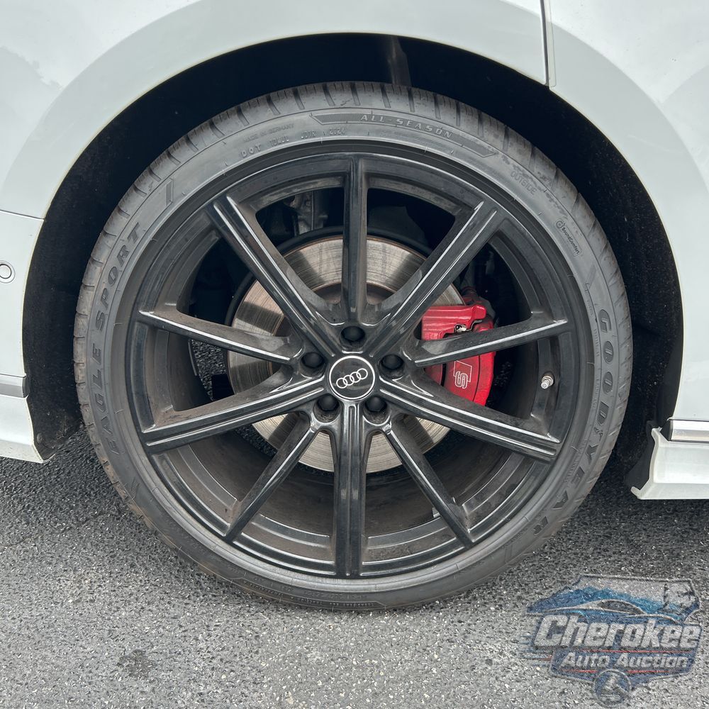 2023 Audi S8