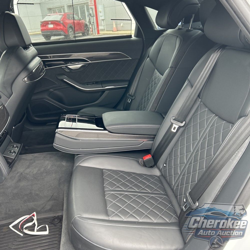 2023 Audi S8