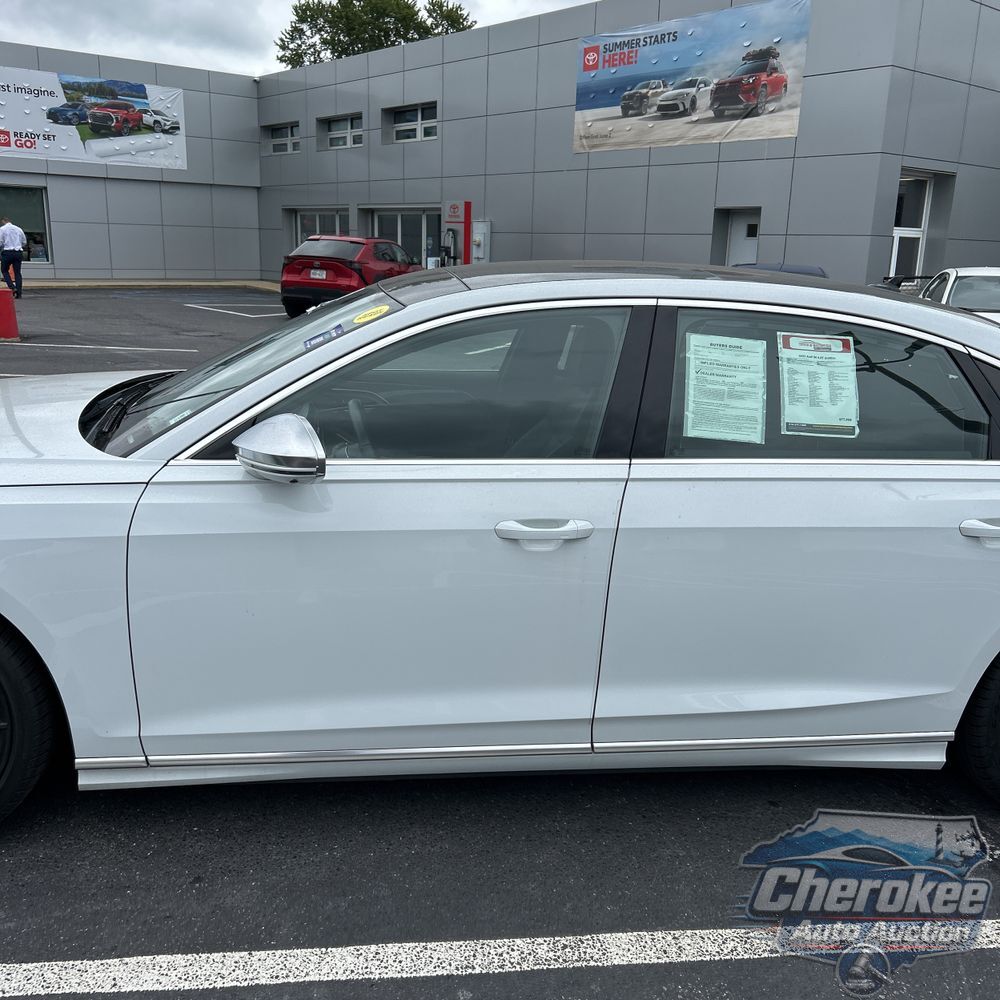 2023 Audi S8