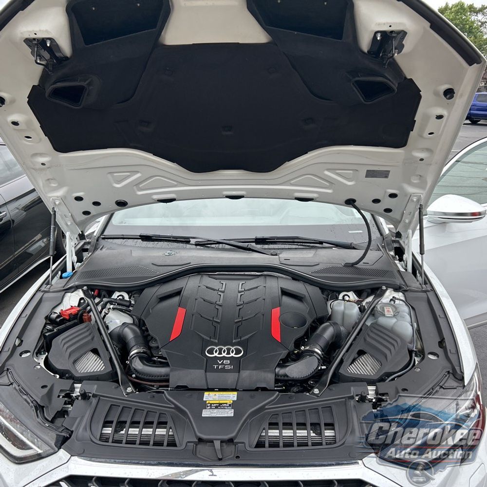 2023 Audi S8