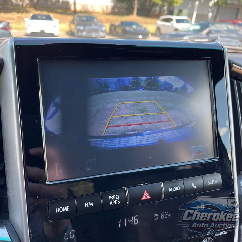 2017 Toyota Land Cruiser Base