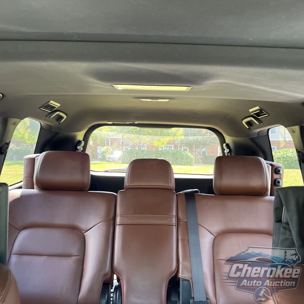 2017 Toyota Land Cruiser Base