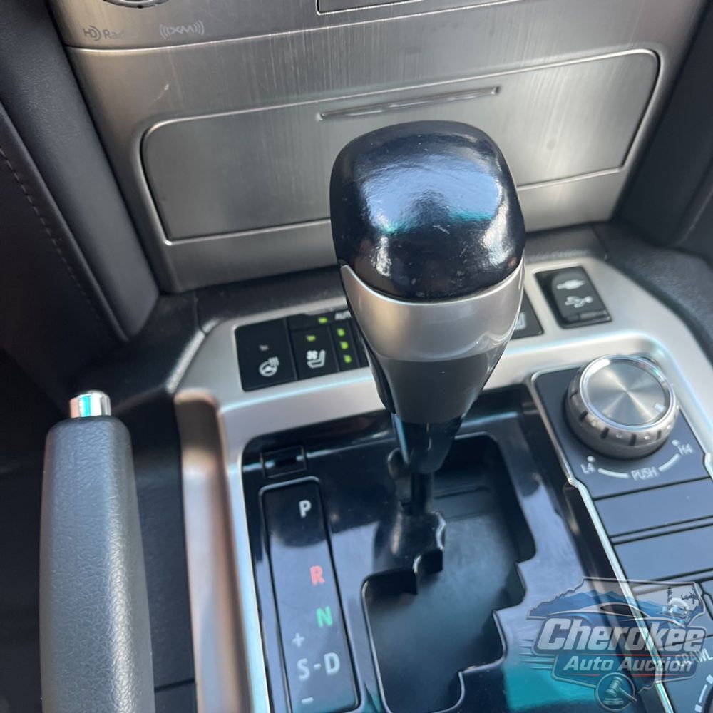 2017 Toyota Land Cruiser Base