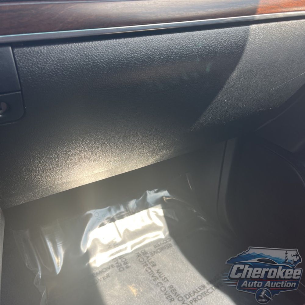 2017 Toyota Land Cruiser Base