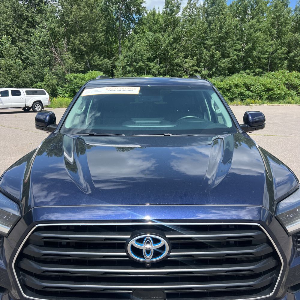 2024 Toyota Sequoia SR5