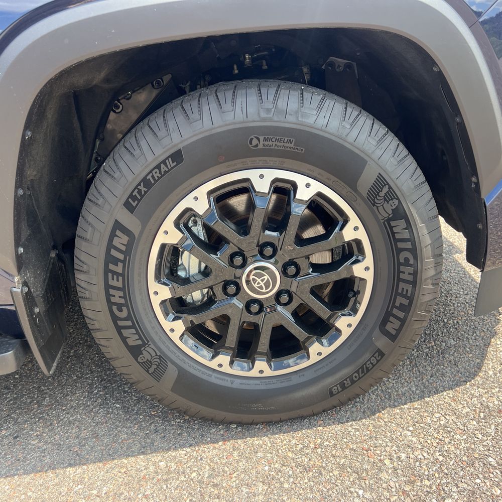 2024 Toyota Sequoia SR5