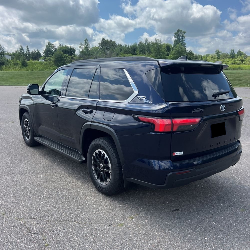 2024 Toyota Sequoia SR5