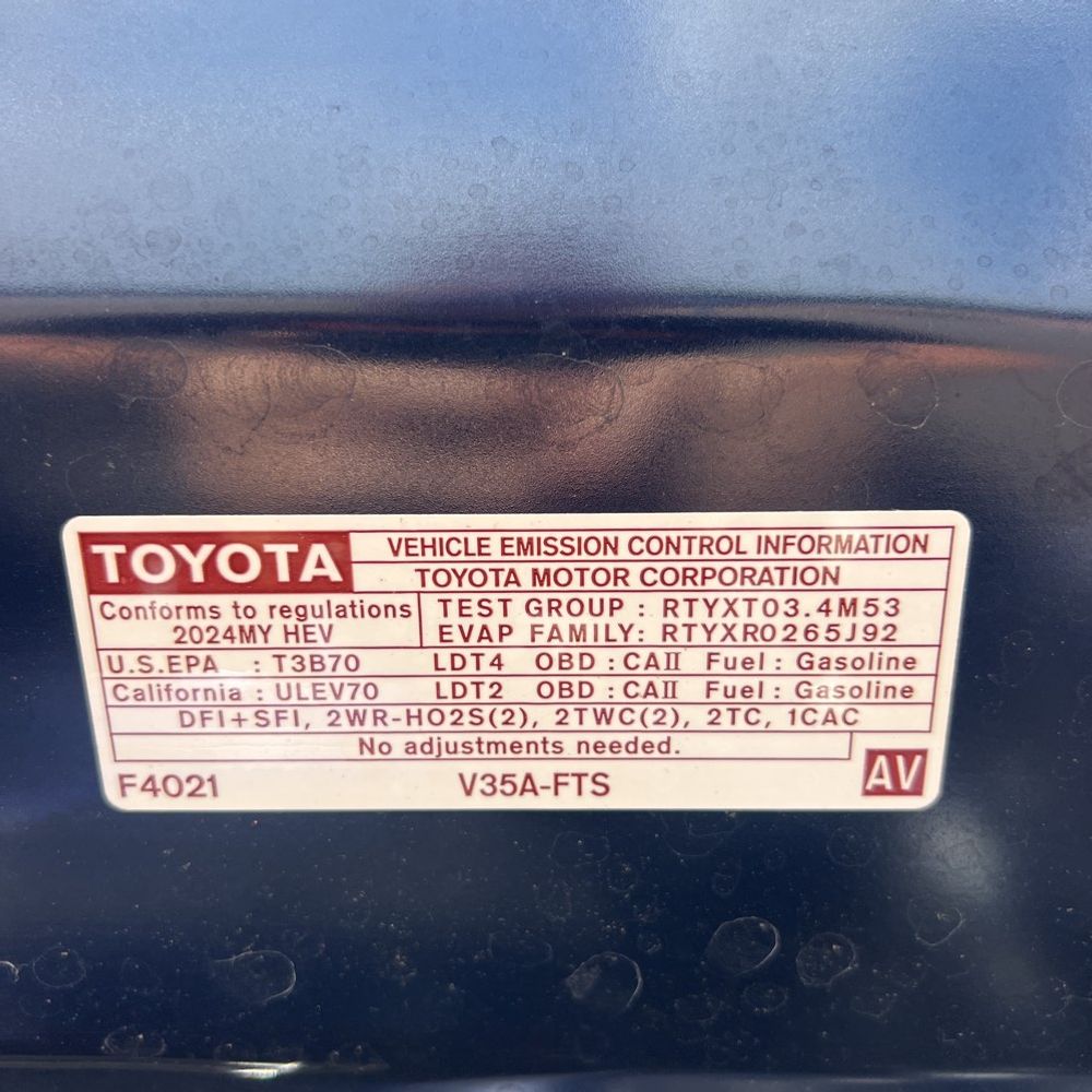 2024 Toyota Sequoia SR5