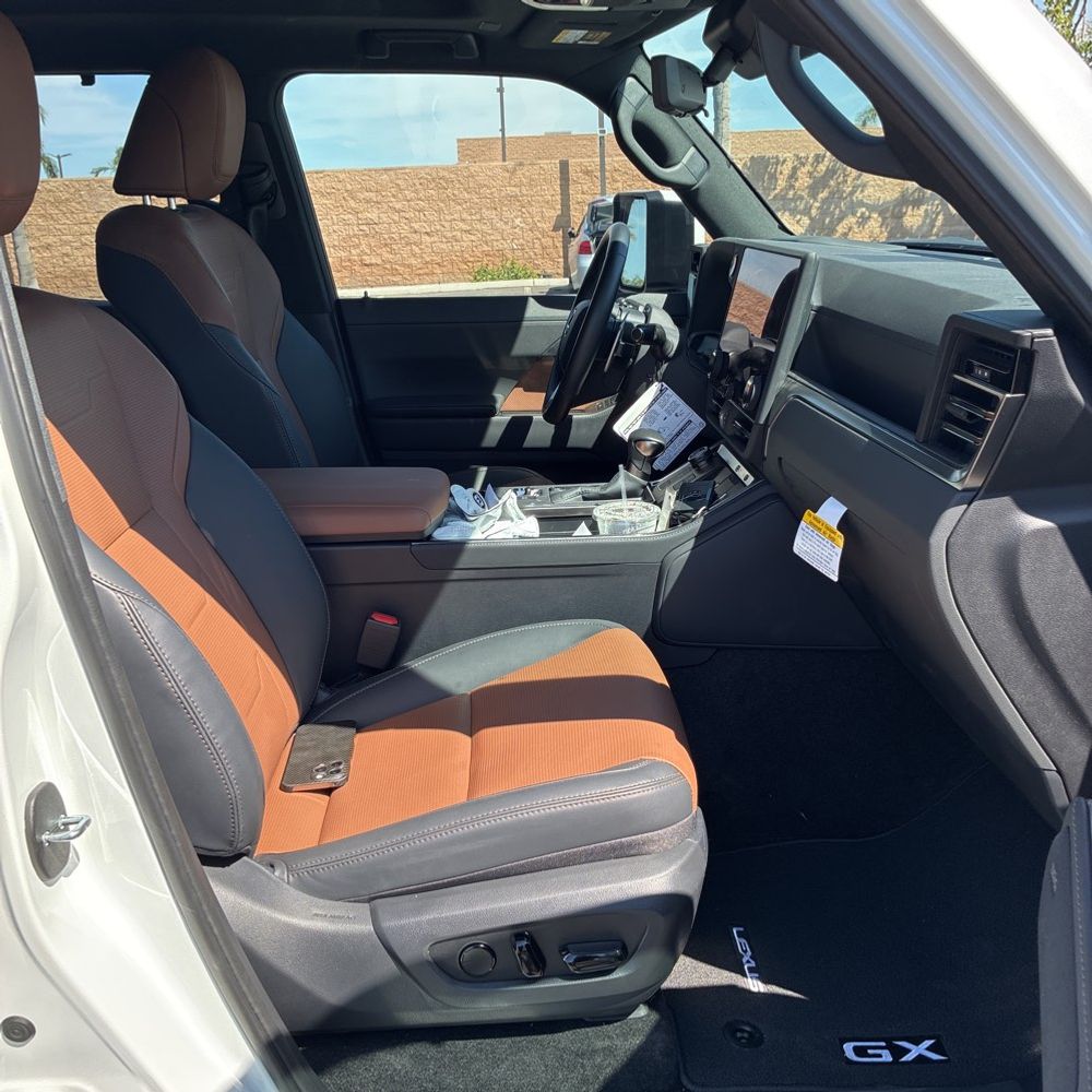 2025 Lexus GX 550 Luxury+