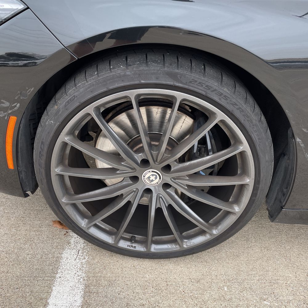 2022 BMW 7-Series M760xi