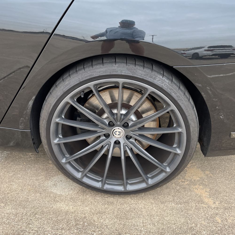2022 BMW 7-Series M760xi