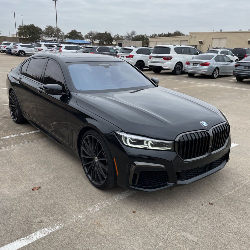 2022 BMW 7-Series M760xi
