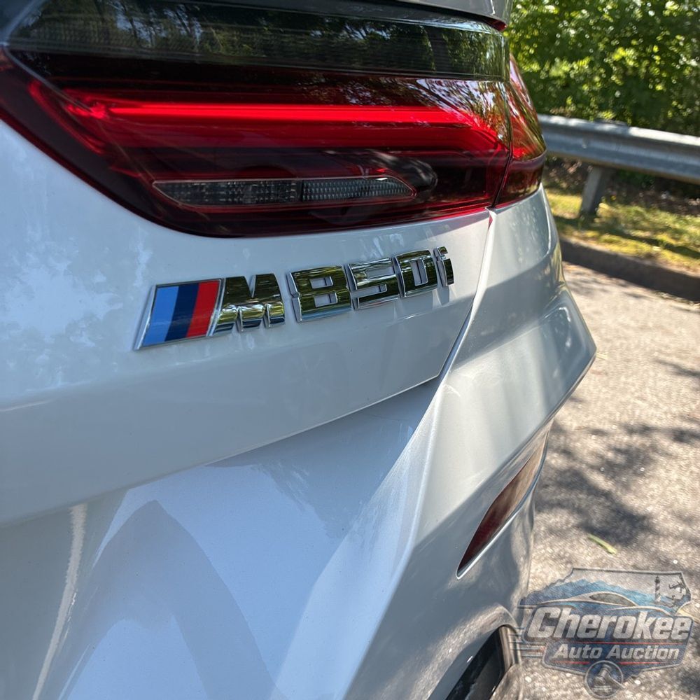 2024 BMW 8-Series M850xi